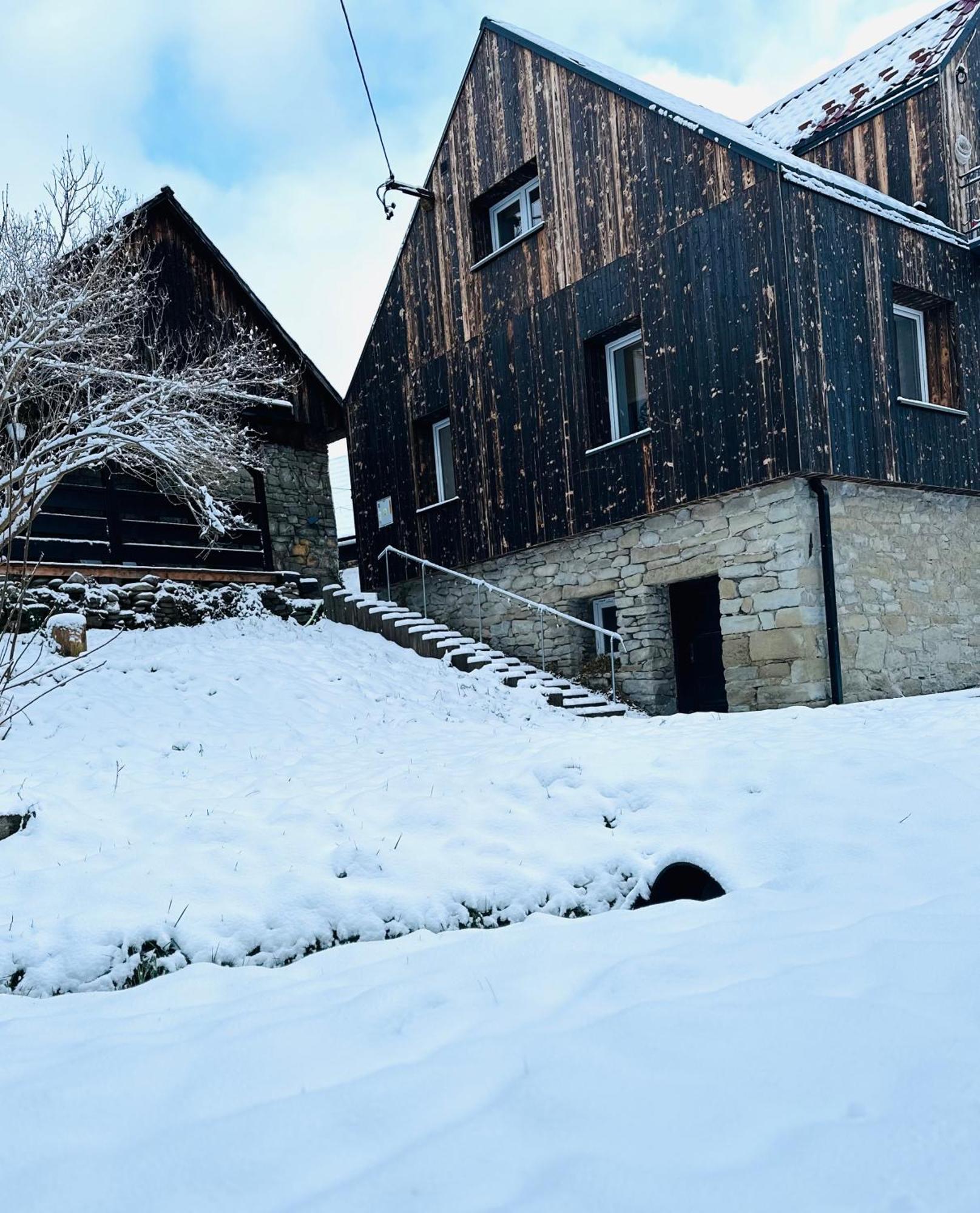 W Deski Dom Apartamenty Krzyżowa Zewnętrze zdjęcie